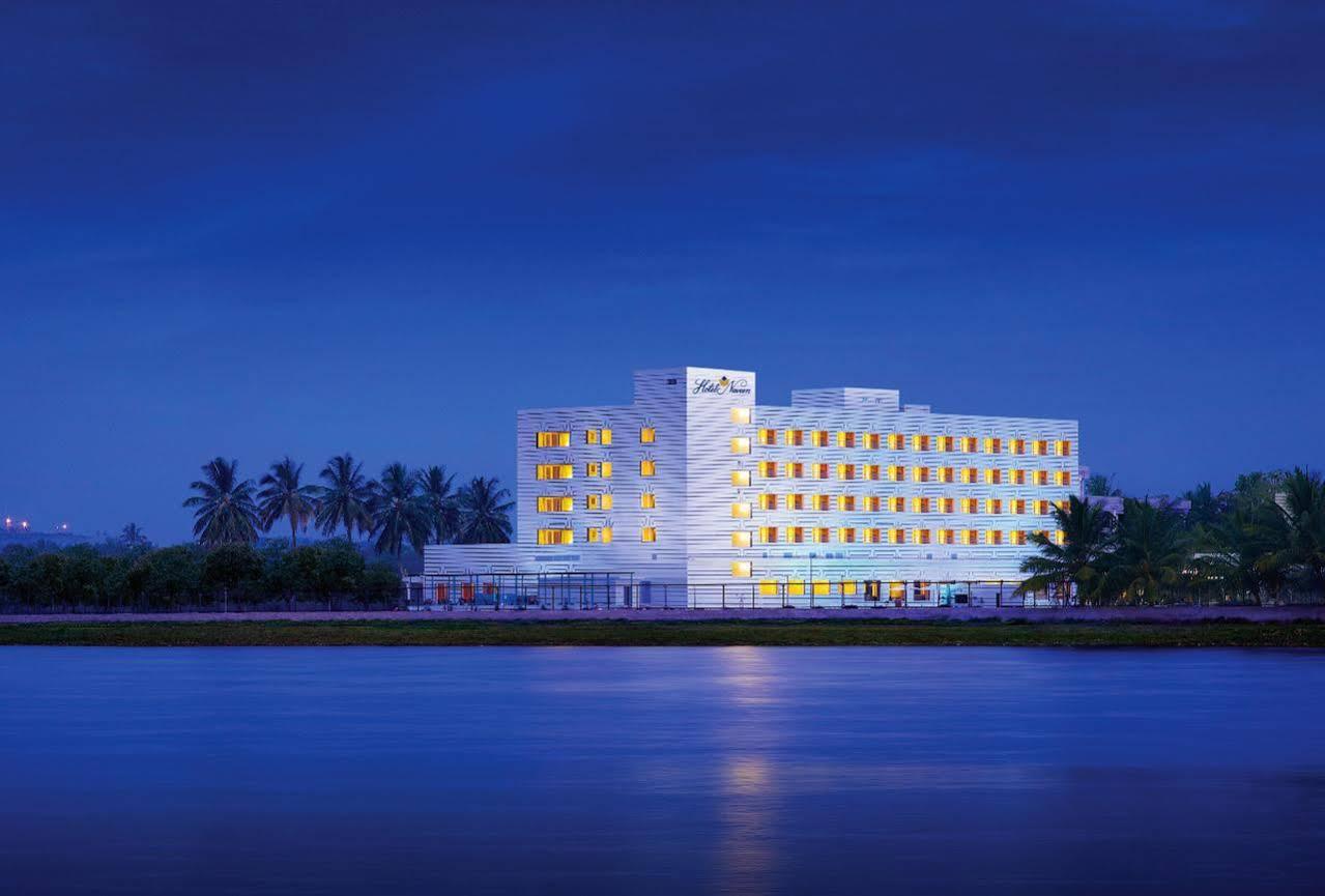 Hotel Naveen Lakeside Hubli Eksteriør billede