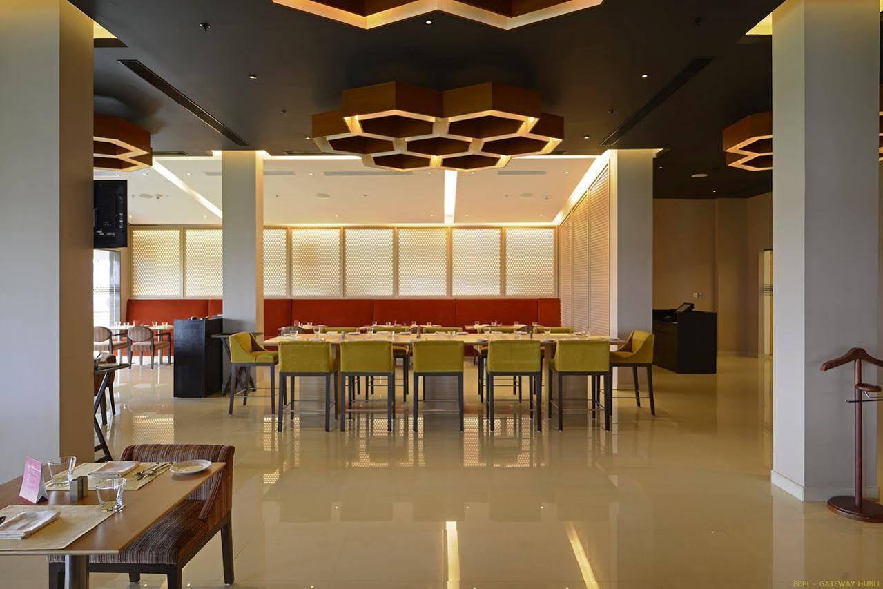 Hotel Naveen Lakeside Hubli Eksteriør billede